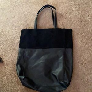 Women’s Black leather Tote